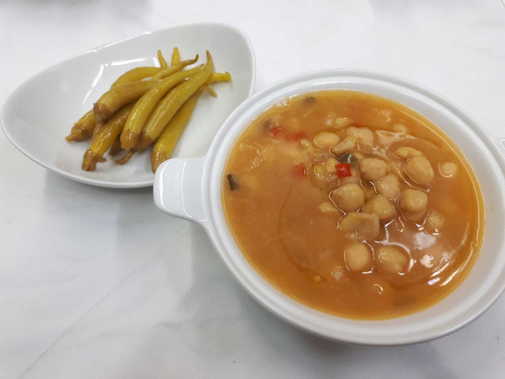 GARBANZOS A LA NAVARRA
